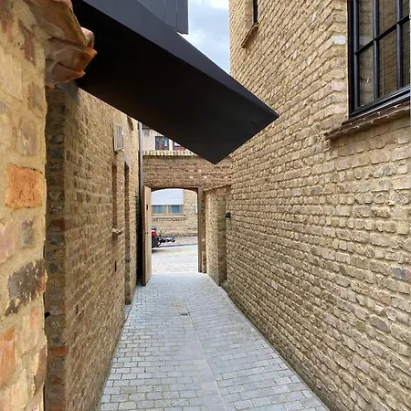 Vis A Vis * Nieuwpoort